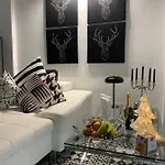 Yumboparadise Apartament *